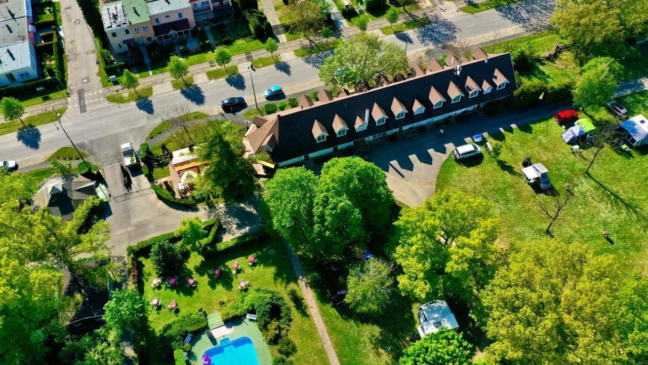 Romantik Camping Es PanzioBük エクステリア 写真