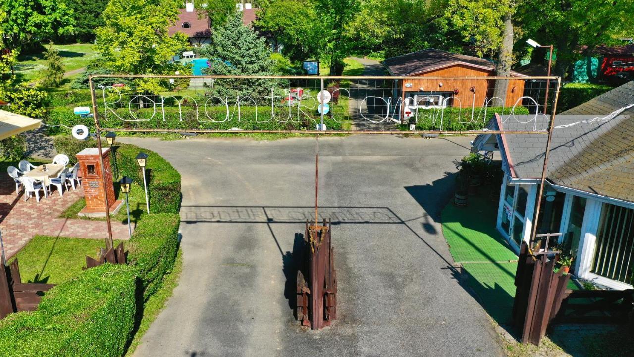 Romantik Camping Es PanzioBük エクステリア 写真